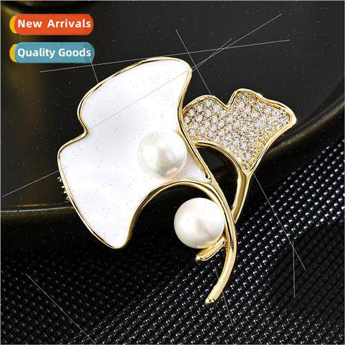New ginkgo biloba brooch zirconia leaves lapel pin coat su c