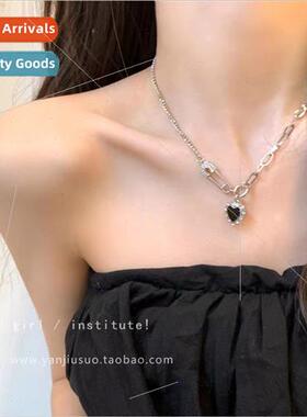 Black Love Heart Pin Splicing Necklace Women che Collar Chai