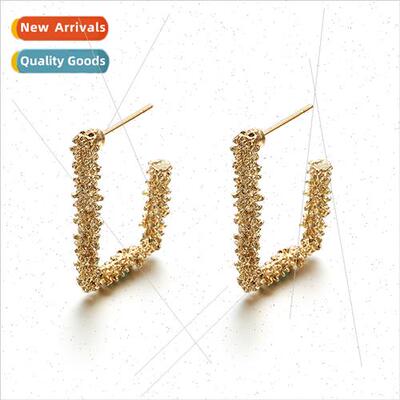Europe new earrings retro fashion alloy geometric carving sq