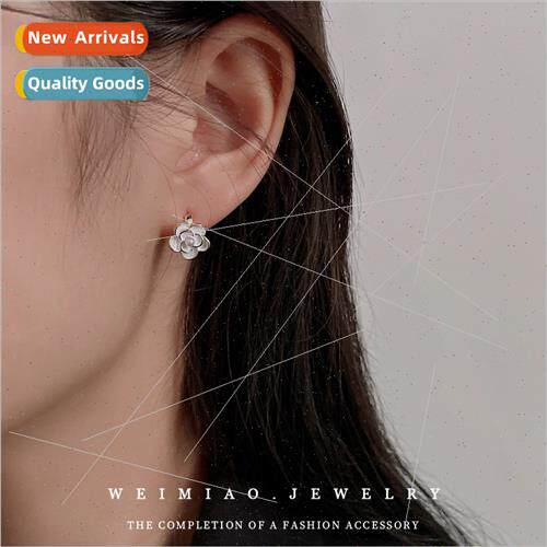 Electroplated pearl whe camellia earrings Korea niche creati