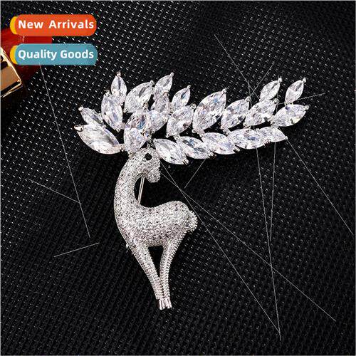 Large-horned deer zircon brooch high-grade plum deer corsage