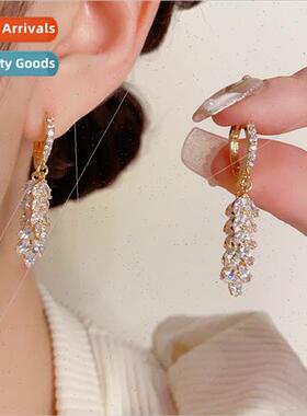 Koreazirconia leaf earrings ear clasp niche hundred wh tasse