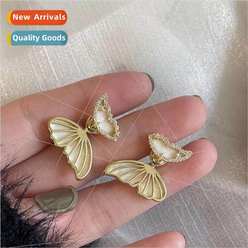 che butterfly earrings female 2023 new tide celebry earrings