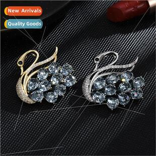 Korea atmospheric Schijia crystal swan brooch women animal c