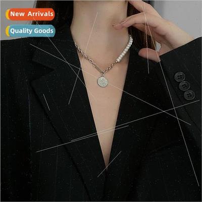 Vintage -fading round card necklace female ins tide cold win