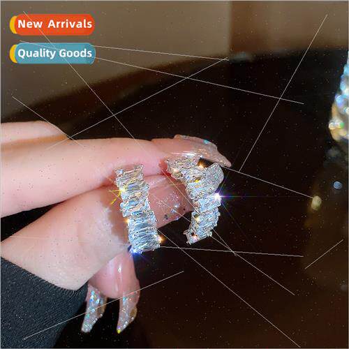Europe jewelry exquise zirconia arc earrings female hundred