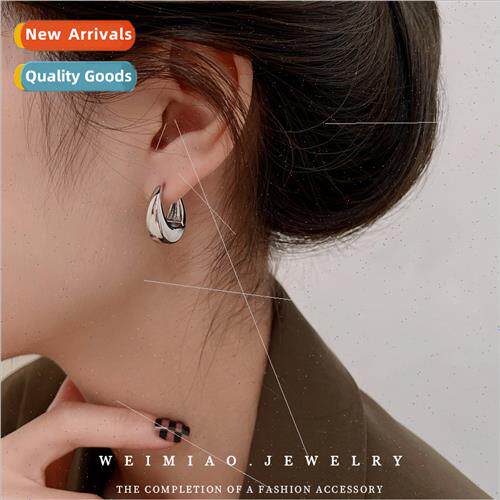 Tiny bean earrings simple fashion new nd earrings niche meta