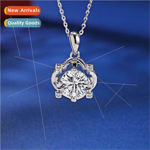 Four Leaf Clover Two Carat D Color Moissane Necklace Women H