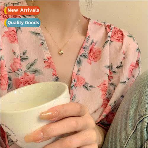 Love necklace female niche 2023 new collarbone chain hundred
