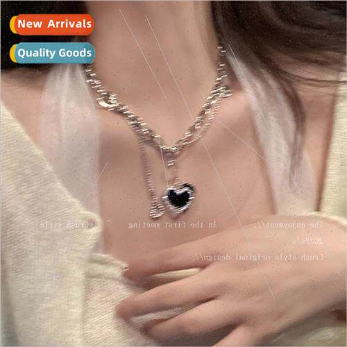 Zirconia Black Heart Splicing Necklace Women Sense che Colla