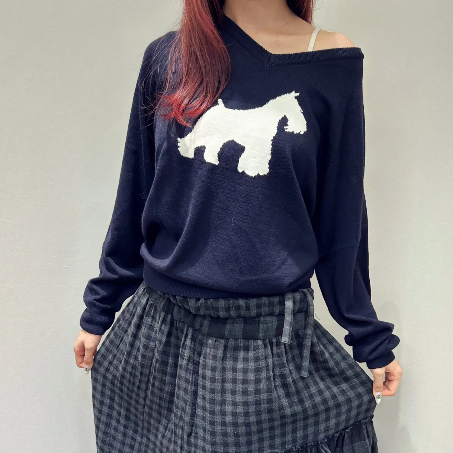 高品 免代版yy狗狗图案提花慵懒风宽松V领套头针织衫毛衣女25早秋