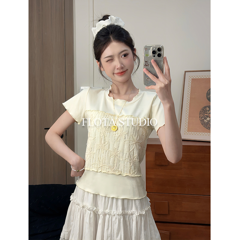 杏色甜美可爱小众设计感T恤