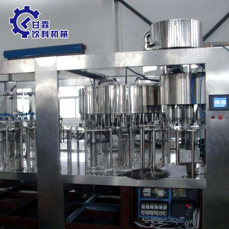 甘霖碳酸饮料啤酒灌装机自动三合一液体瓶装矿泉水生产设备全自动