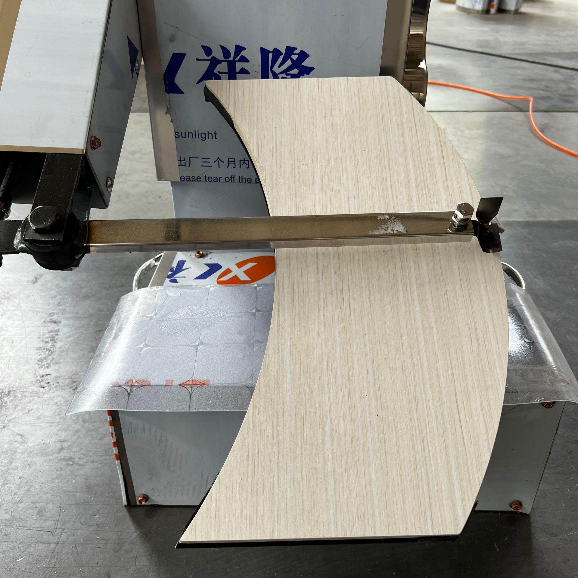 刀削面机动电机器人商用自动89906削面小型款台式条面机加厚不锈