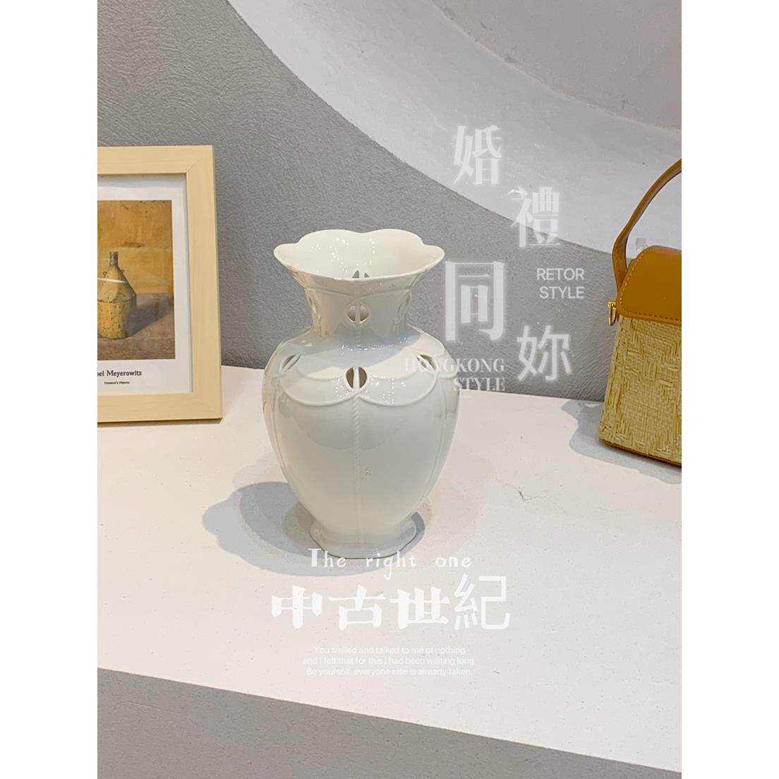 奶白色20cm婚礼花瓶陶瓷餐具镂空浮雕北欧法式点心盘托 托盘甜品