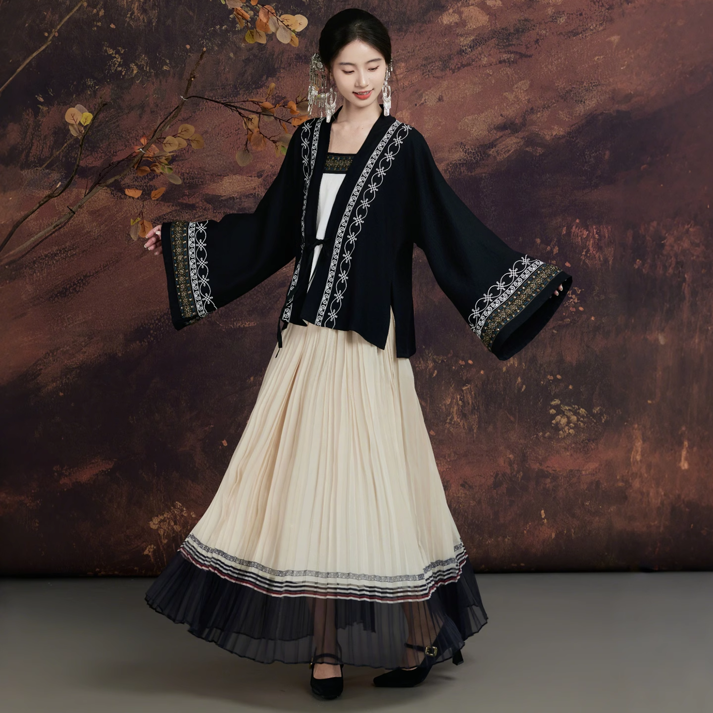 星河汉歌民族风女装2025冬季新款