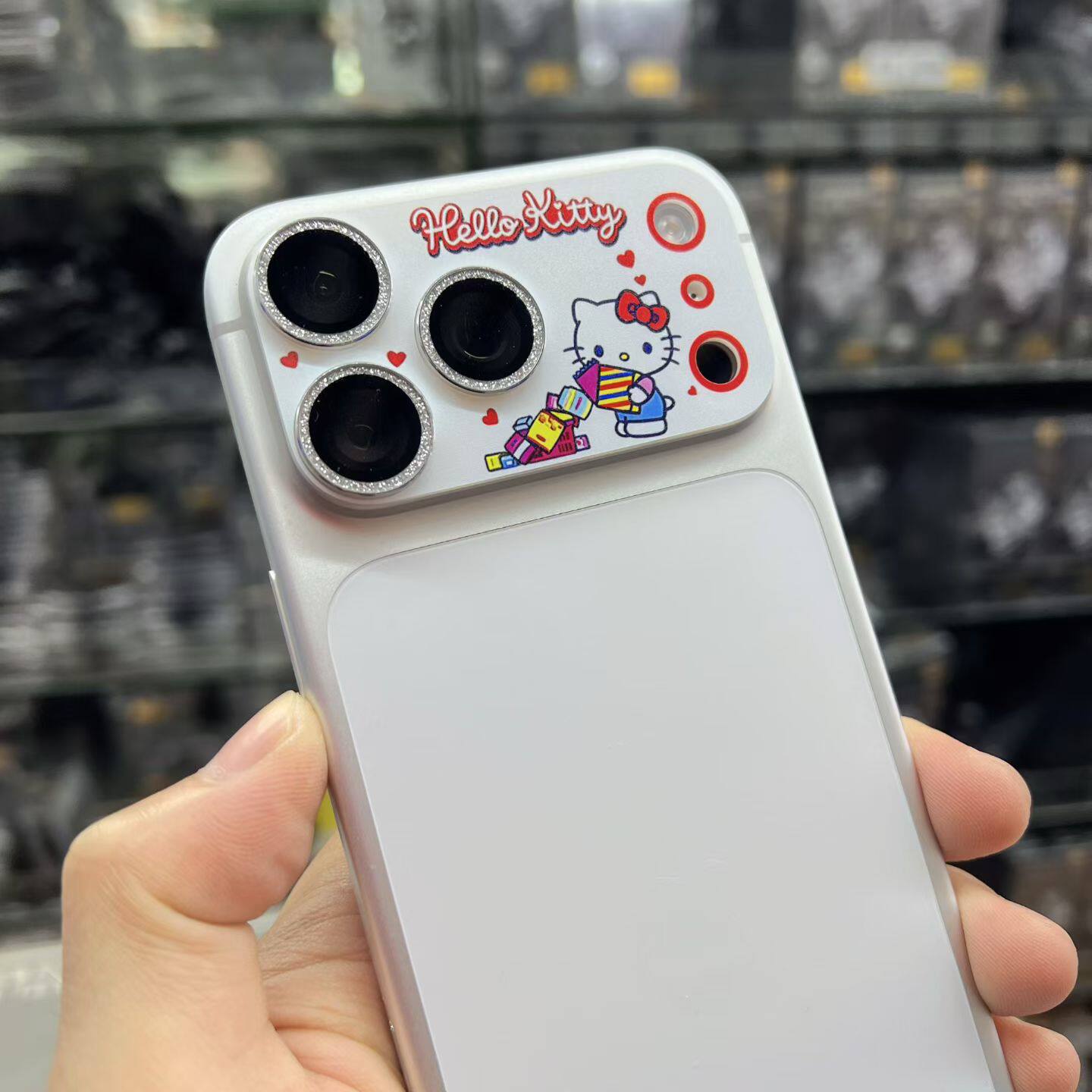 适用于iPhone17PRO18PRO红色HelloKitty玉桂狗库洛米镜头膜
