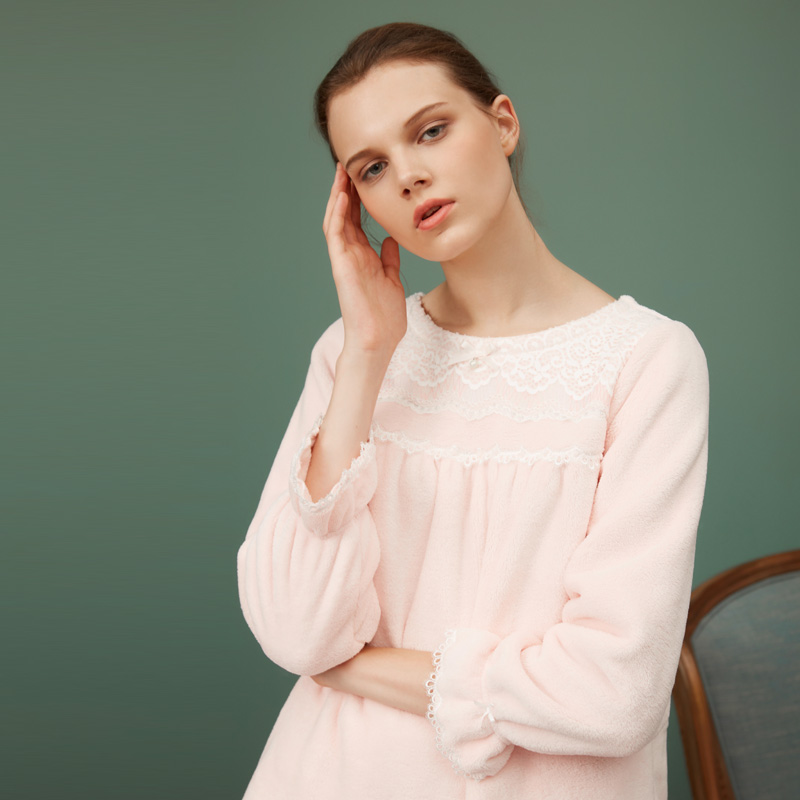 CA BRIDA/嘉德丽亚法式复古珊瑚绒优雅睡裙CIW4S911C1