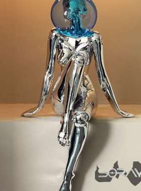 未来科技感艺术银色机械女泡泡装饰摆件客厅书房轻奢人物坐姿雕塑