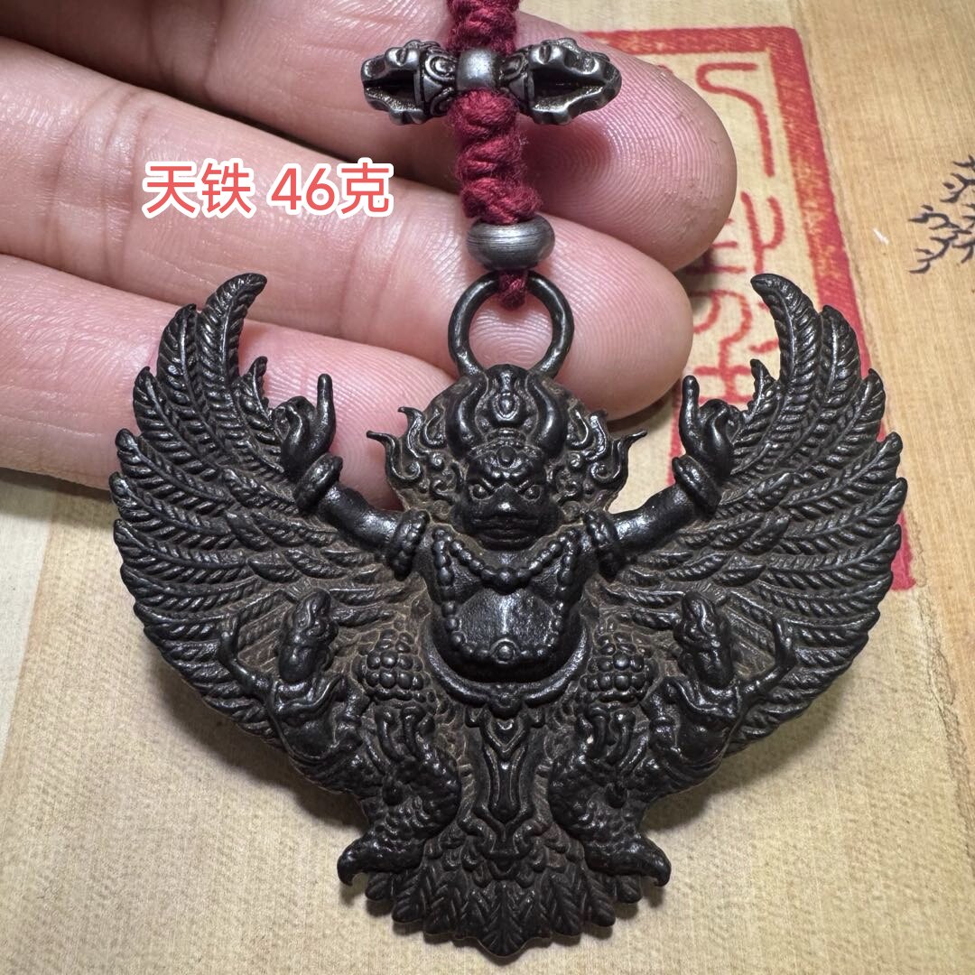 复古藏传老物件托甲金翅鸟吊坠天铁护法大鹏鸟挂坠国风藏式饰品图片