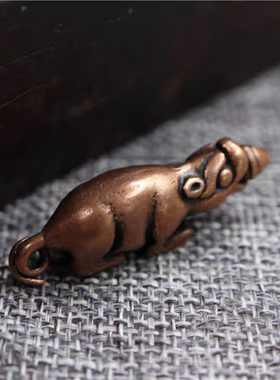 西藏黄财神手托吐宝鼠吊坠藏民纯铜手工做旧招财鼠鼬挂坠饰铜配件