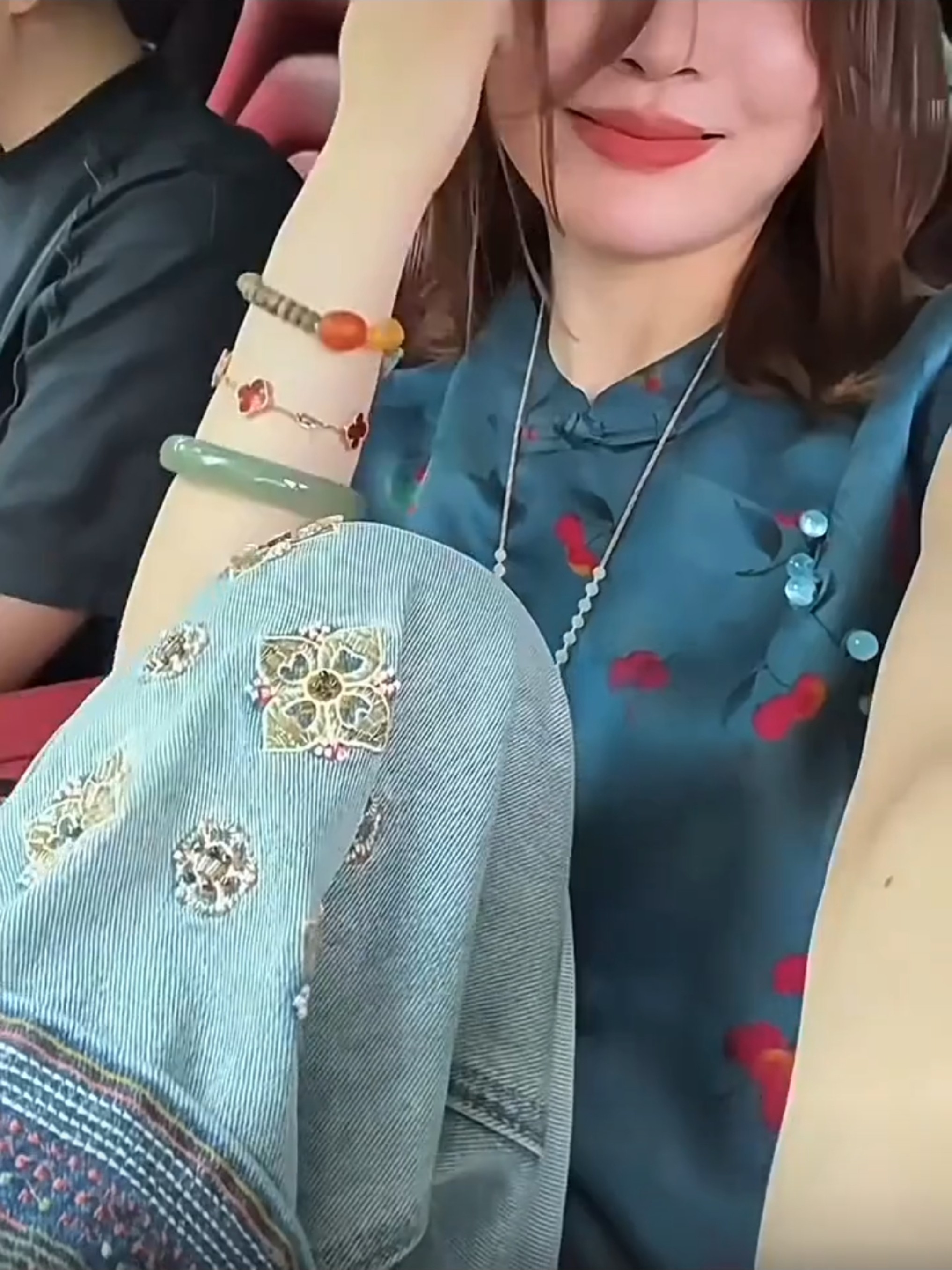 复古气质立领短袖衬衫女夏新款蓝色樱桃印花宽松马甲时尚百搭上衣