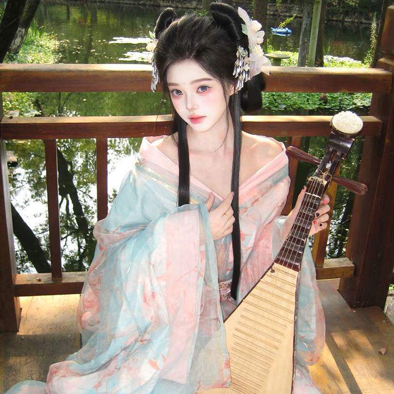 娇娇甜美仙气虞姬汉服套装