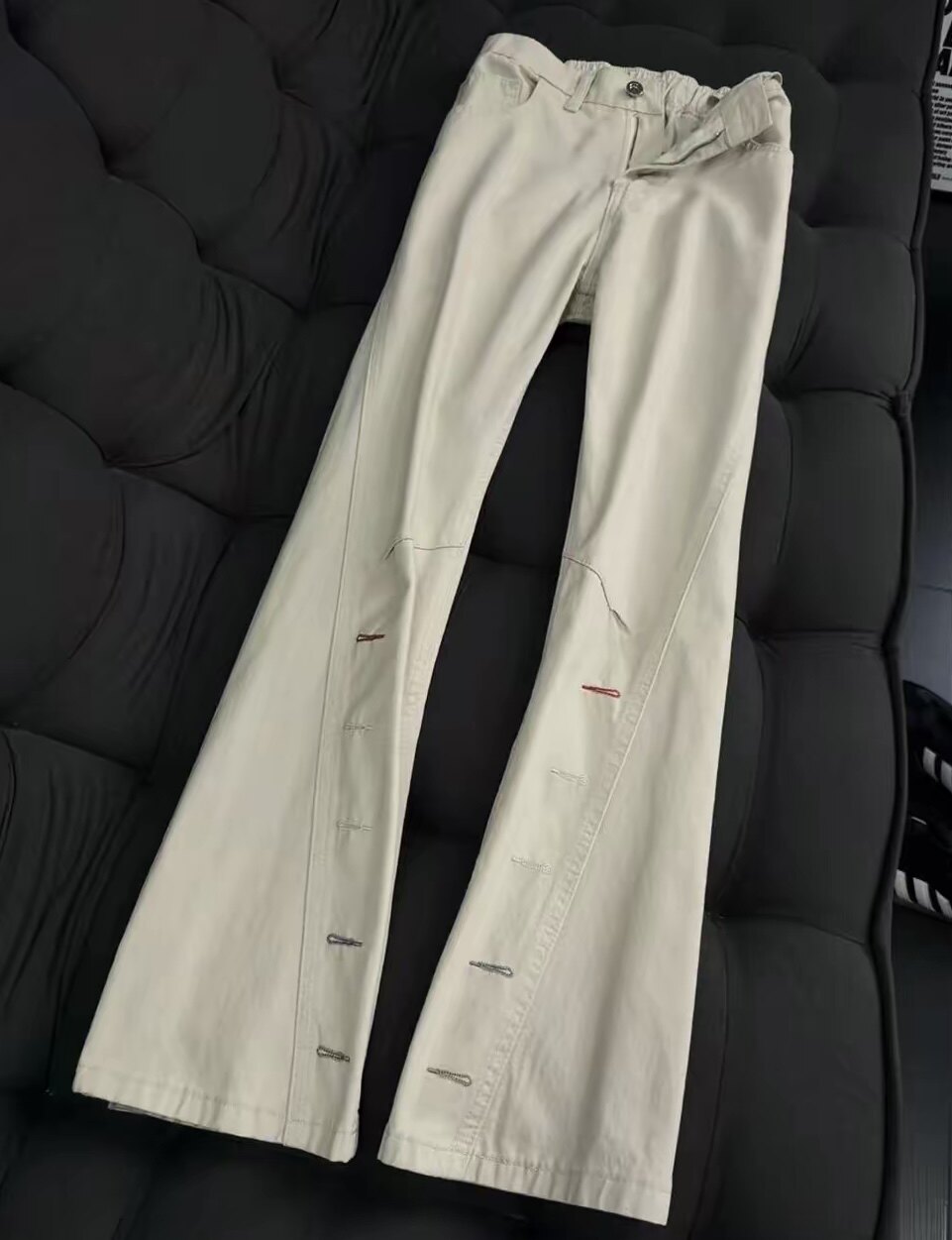 复古水洗纯棉斜切牛仔裤彩色刺绣扣眼男秋冬潮牌直筒微喇工装裤子