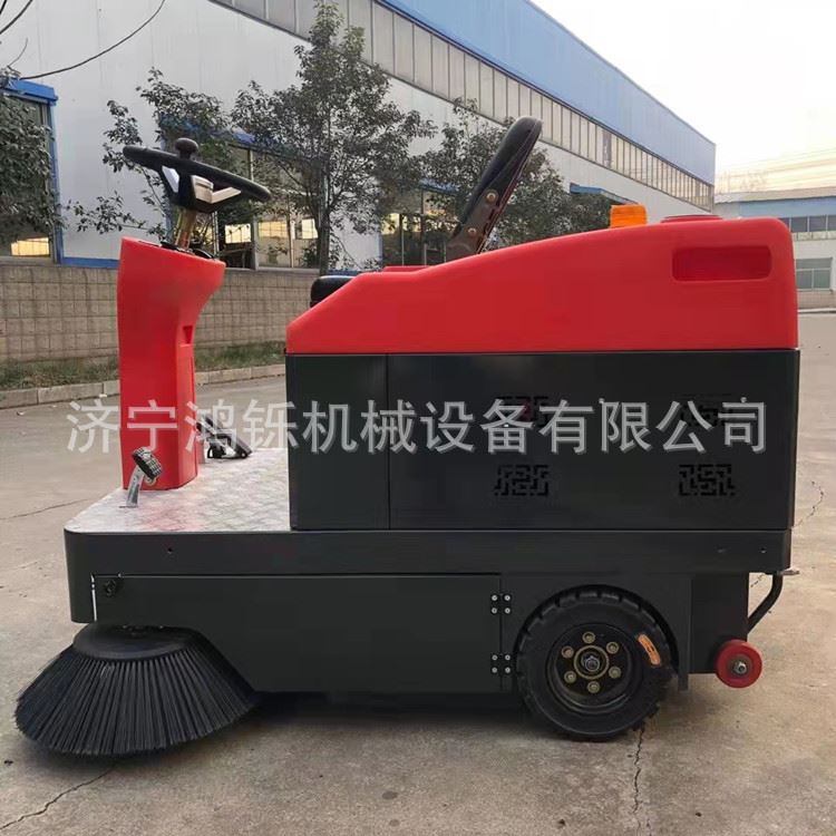 爆款扫地吸尘机工厂驾驶型电动吸尘扫地机1.4米扫地吸尘机
