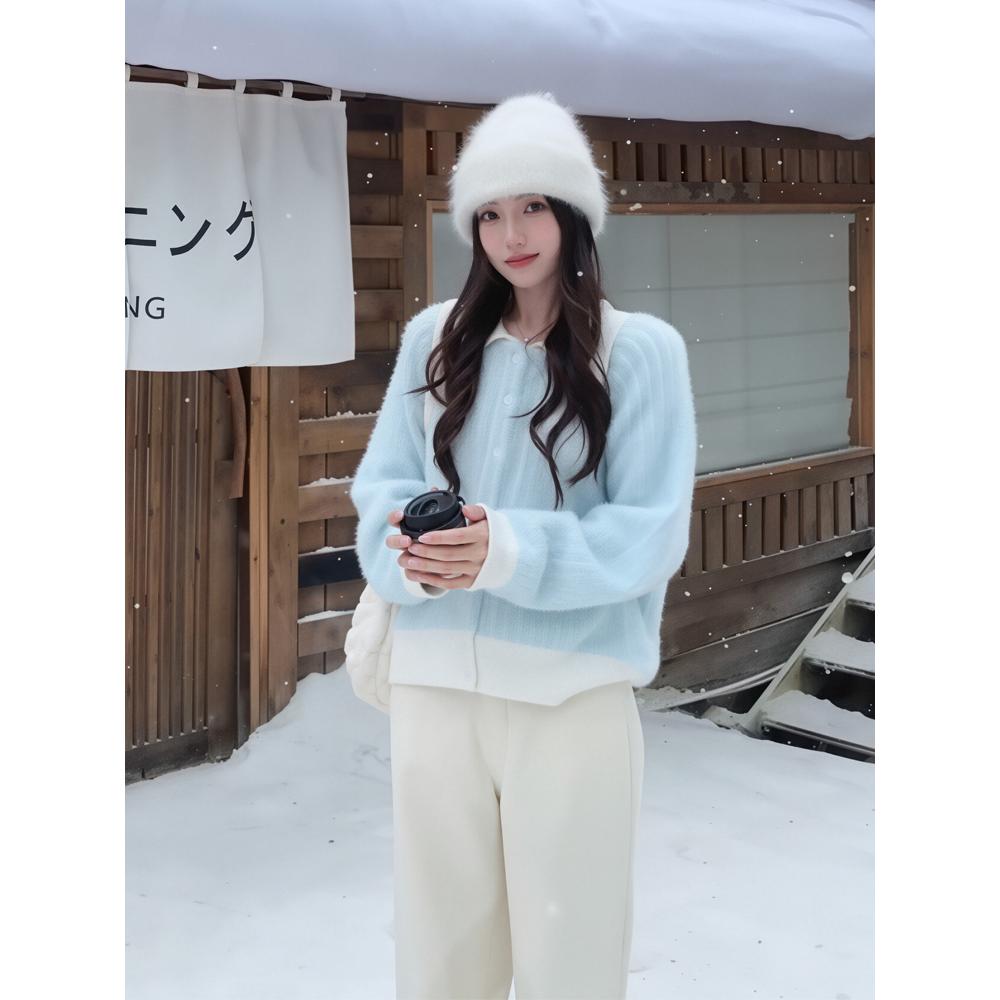 韩系蓝白拼接毛绒绒针织外套女2026春季新款宽松软糯百搭毛衣上衣
