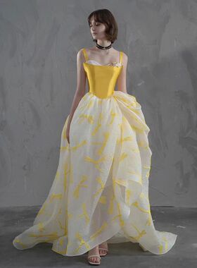 法式黄色抹胸印花超仙宴会年会生日派对演出走秀结婚敬酒晚礼服裙