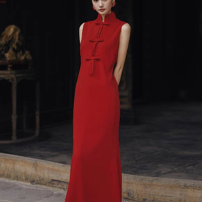 新中式红色缎面高级旗袍敬酒礼服