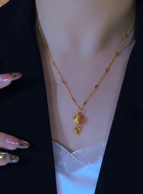 年年有余高级感简约铜微镶小鱼项链女新款轻奢小众设计感锁骨链