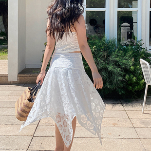 复古吊带背心 ooh 法式 浪漫白色玫瑰套装 不规则半身裙 itch痒痒