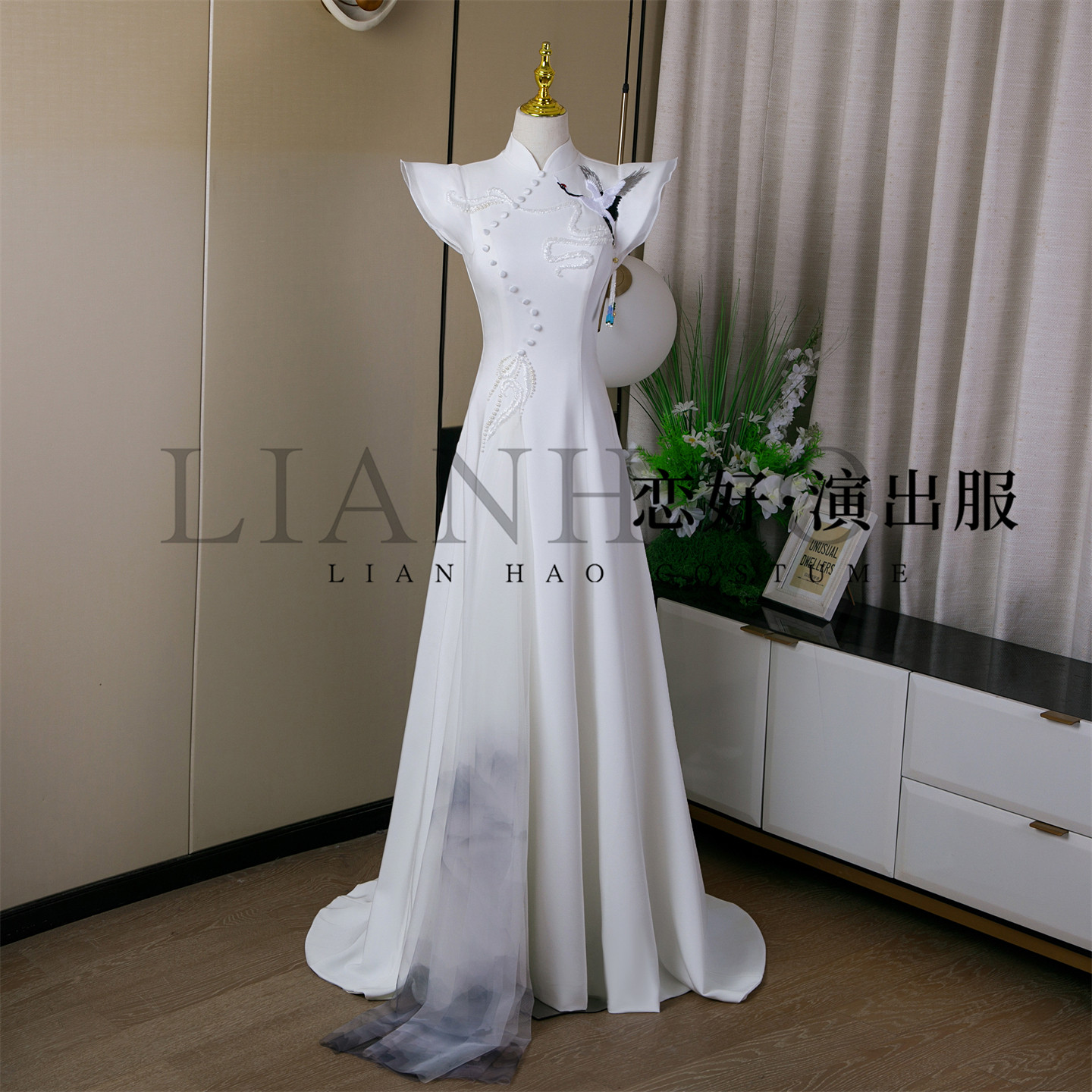 恋好演出服新款白色飞飞袖重工显瘦国风系礼服艺考演出独唱声乐礼