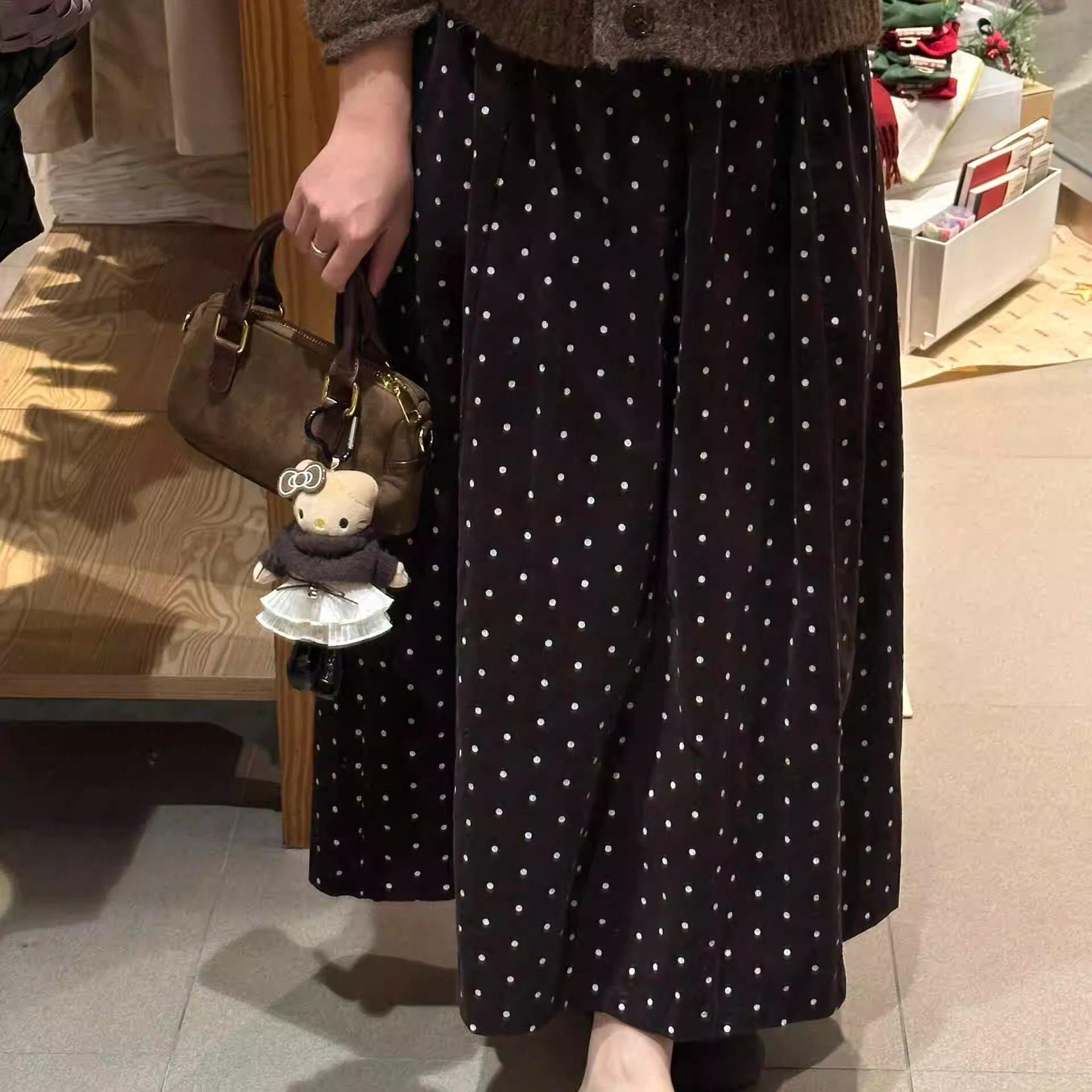 中长款灯芯绒波点半身裙女冬2026新款日系复古慵懒风宽松加厚裙子,女装/女士精品,半身裙,淘宝优惠券,粉丝福利购,淘宝优惠卷