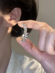 韩式天使之翼耳钉女睡觉小众设计耳B环日常百搭银针耳饰2023新款