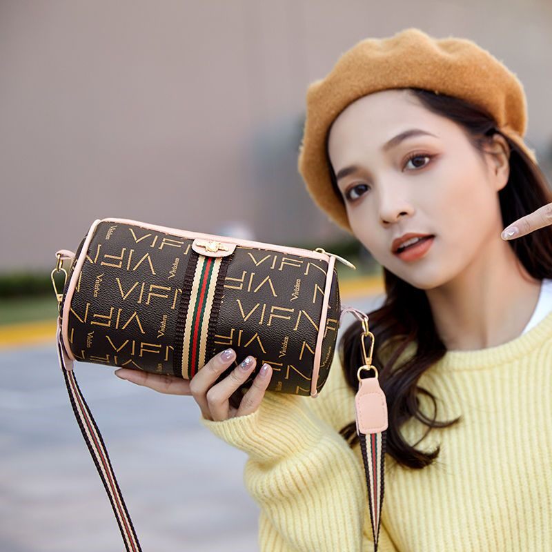 包包女2025新款女士百搭时尚洋气简约印花枕头包韩版单肩斜挎女包