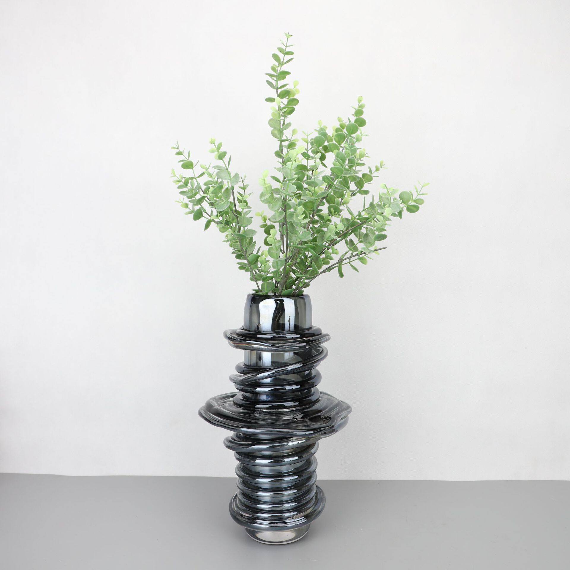 现代简约玻璃旋风花瓶工艺品北欧家居客厅样板房酒柜工艺品摆件