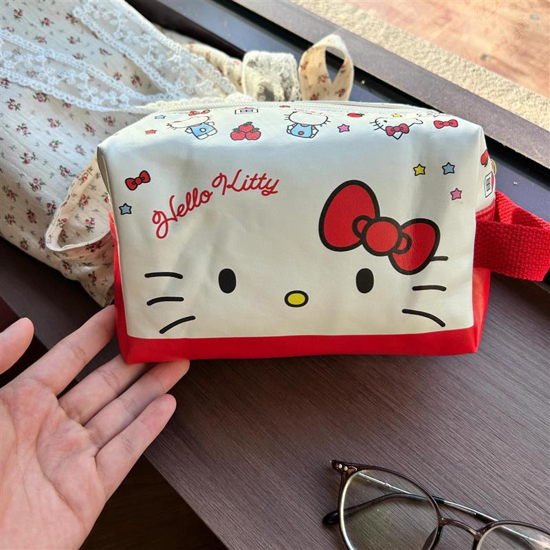 化妆包kitty便携式大容量收纳包旅行洗漱袋可爱手提包女生