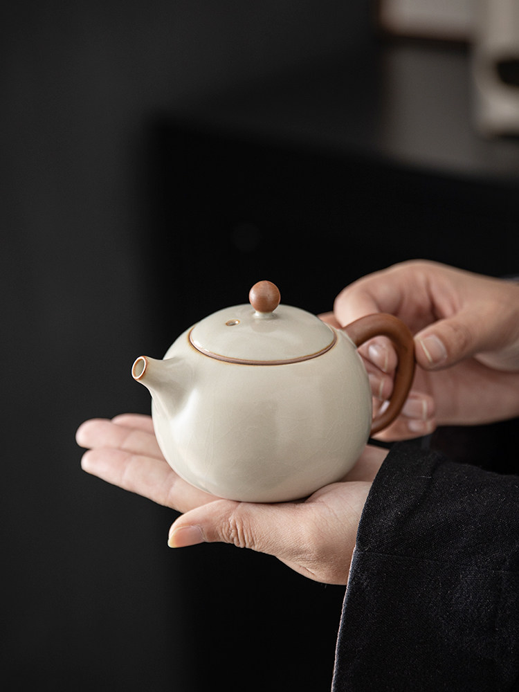 米黄汝窑西施壶陶瓷小茶壶泡茶喝茶家用茶水壶单壶泡茶器功夫茶具,3C数码配件,USB多功能数码宝,淘宝优惠券,粉丝福利购,淘宝优惠卷