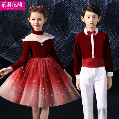 元旦儿童大合唱团演出服中小学生