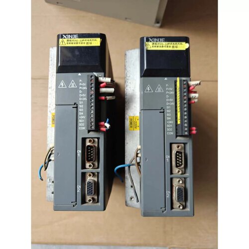 议价0.4千瓦驱动器，DS3E-20P4-PFA，实物拍摄，