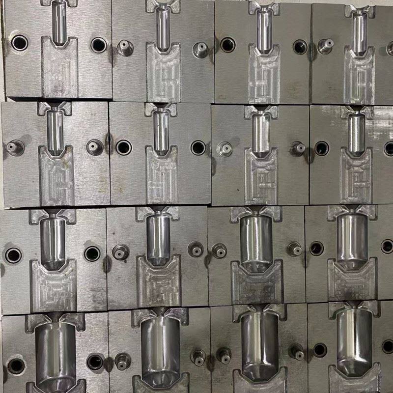 供应塑料瓶模具 吹塑模具 吹瓶模具 自动修口模具 模具设计制作