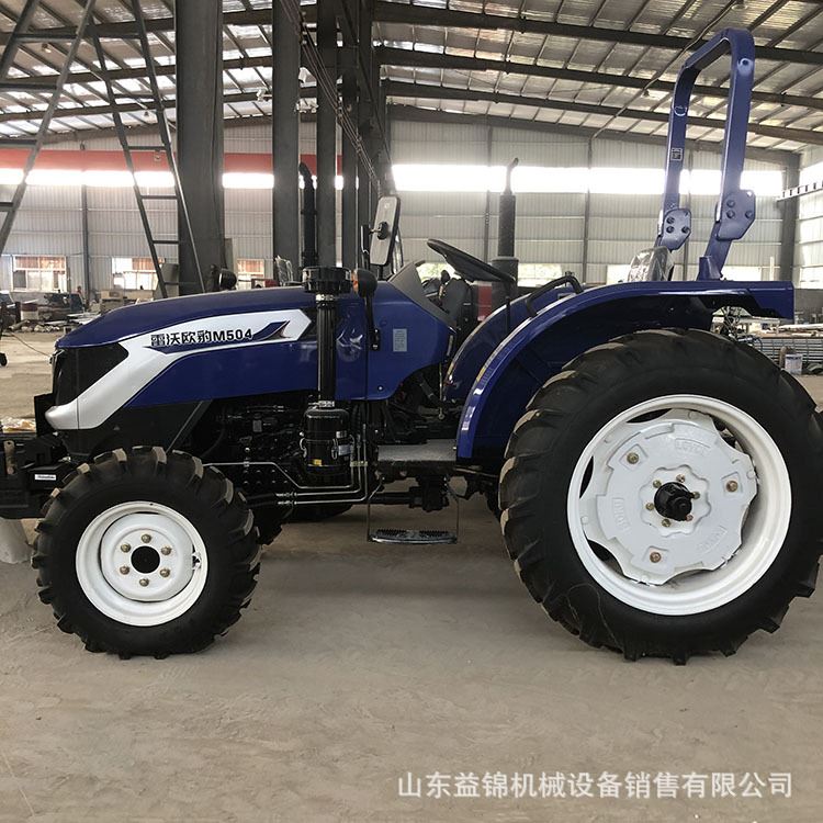 果园504大棚王拖拉机 80马力施肥旋耕开沟机 耕地除草雷沃拖拉机