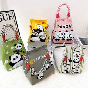 可爱熊猫大容量针织手拎包水桶包手提包休闲百搭单肩包编织便携