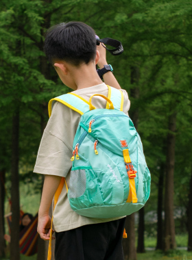 户外儿童出游小背包男孩轻便外出研学旅行双肩包小学生登山旅游包
