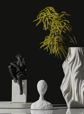 黑白陶瓷人物雕塑艺术轻奢摆件软装样板间家客厅玄关书房桌面装饰