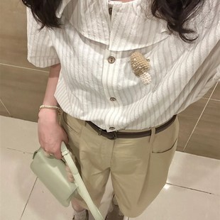 休闲阔腿短裤 时尚 搭配一整套条纹荷叶领衬衫 套装 流行两件套 女夏装