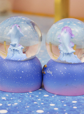 新款渐变海豚发光水晶球摆件圣诞节送同学生日礼物女学生闺蜜装饰